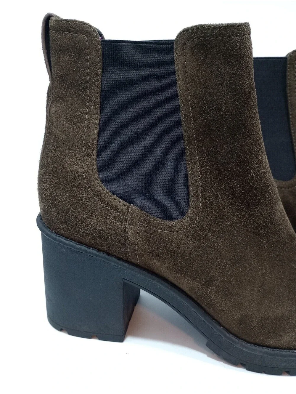 VINCE Water Repellant Suede Chelsea Ankle Boot Army Green Sz 10 MSRP $400 Block